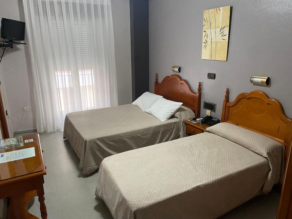 Hotel Lusitania, Centro Ciudad, Parking Privado Mérida Exteriör bild