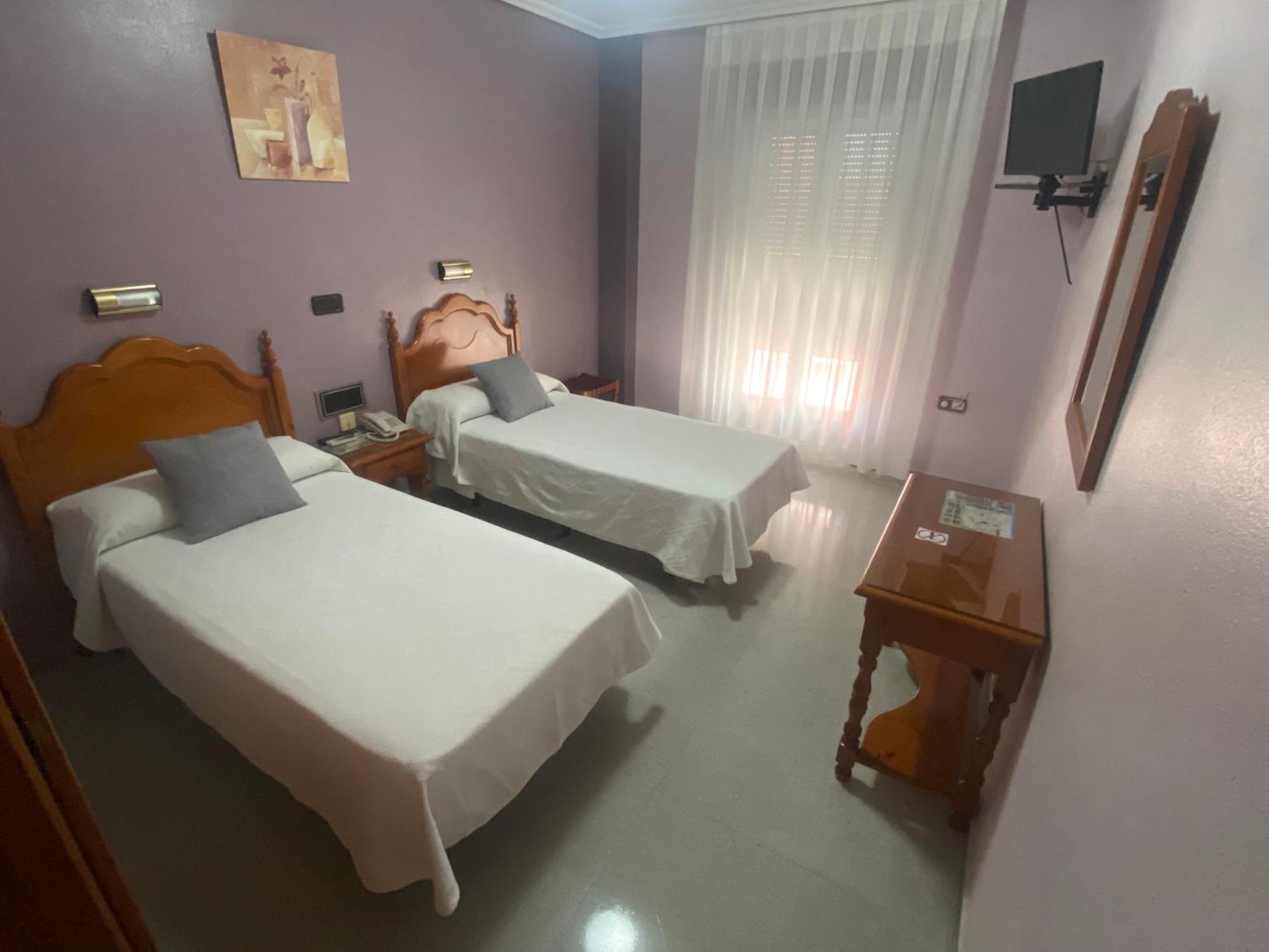 Hotel Lusitania, Centro Ciudad, Parking Privado Mérida Rum bild