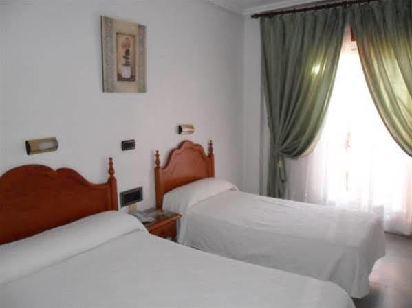 Hotel Lusitania, Centro Ciudad, Parking Privado Mérida Exteriör bild
