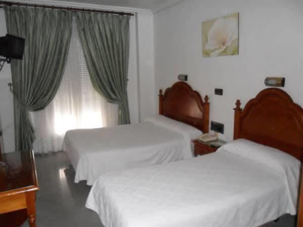 Hotel Lusitania, Centro Ciudad, Parking Privado Mérida Exteriör bild