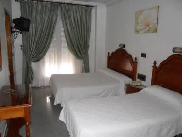 Hotel Lusitania, Centro Ciudad, Parking Privado Mérida Exteriör bild